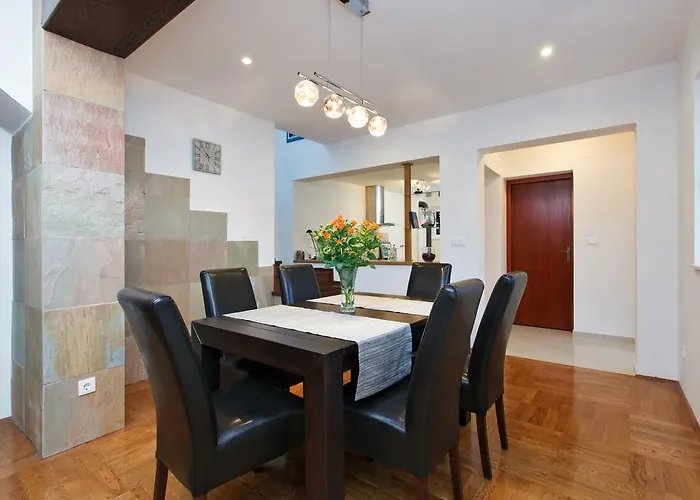 بيت للعطل Luna