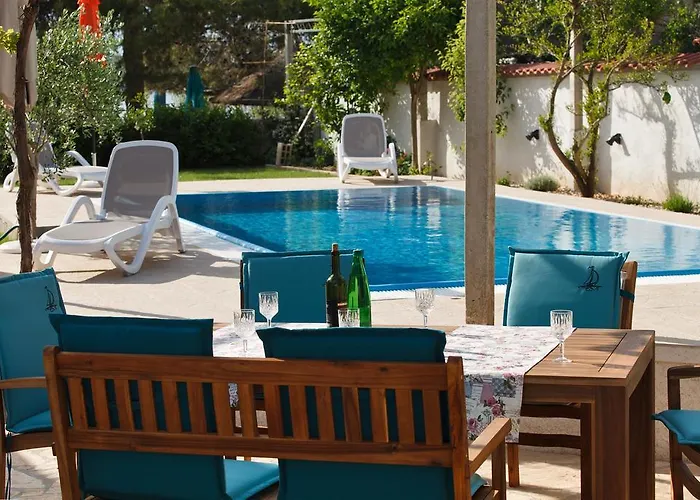 Дом отдыха Luna Sutomiscica