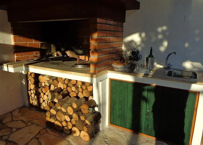 Luna Дом отдыха Sutomiscica