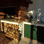 Luna Holiday home Sutomiscica
