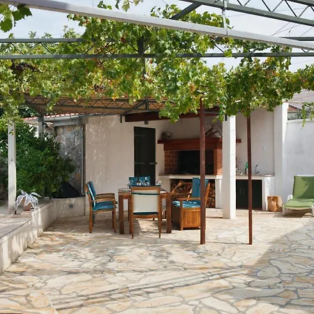 Holiday home Luna *